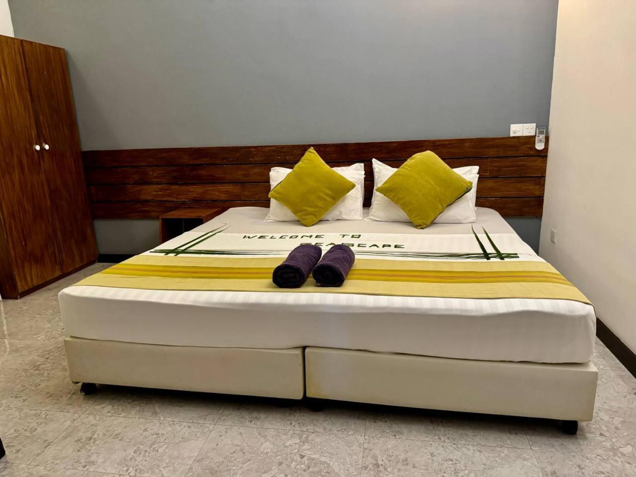 Seascape Retreats Dhigurah Hotel Дхигура Екстериор снимка
