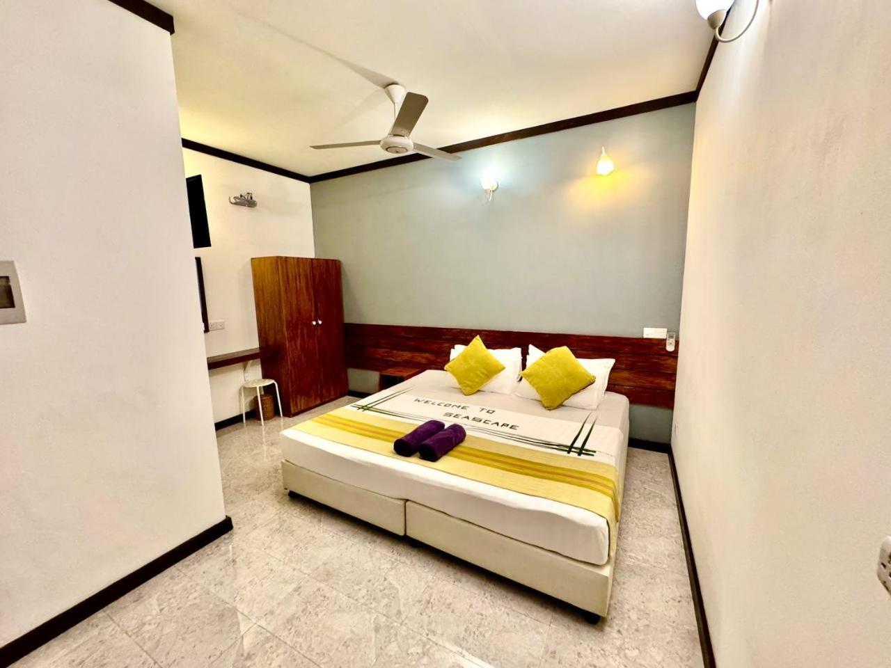 Seascape Retreats Dhigurah Hotel Дхигура Екстериор снимка