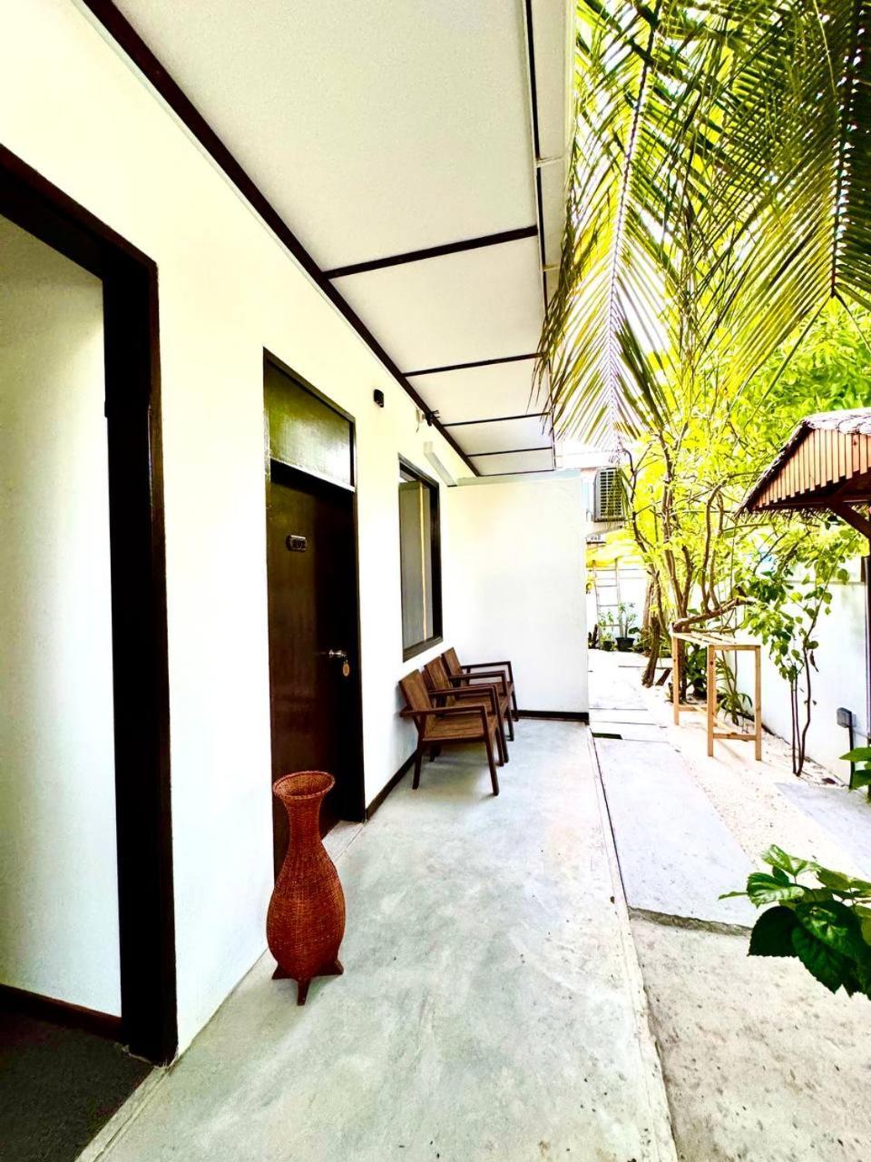 Seascape Retreats Dhigurah Hotel Дхигура Екстериор снимка